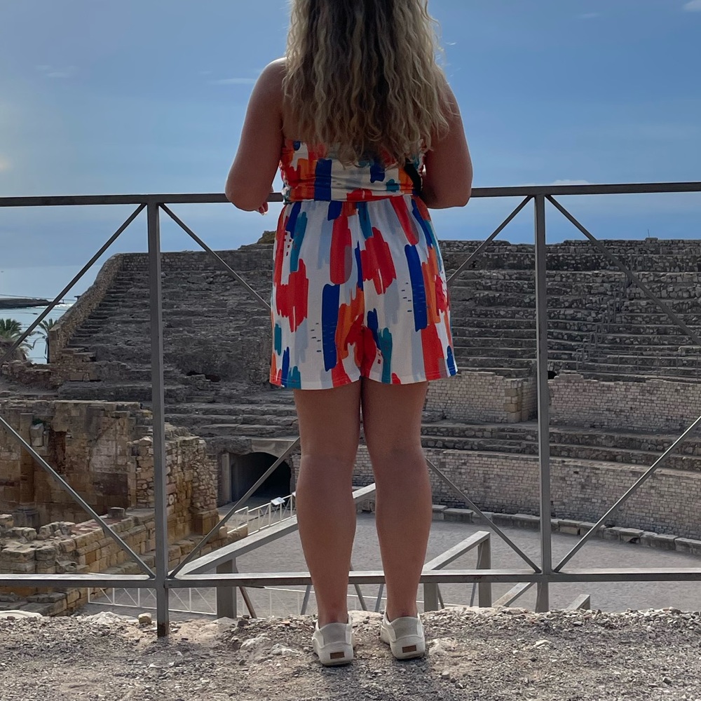 Colorblock Romper - Picture 6 of 6